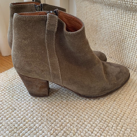 Brown/ tan suede madewell booties - Picture 3 of 6